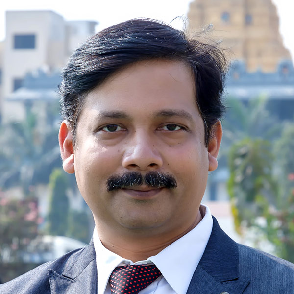 Dr Devendra Naik