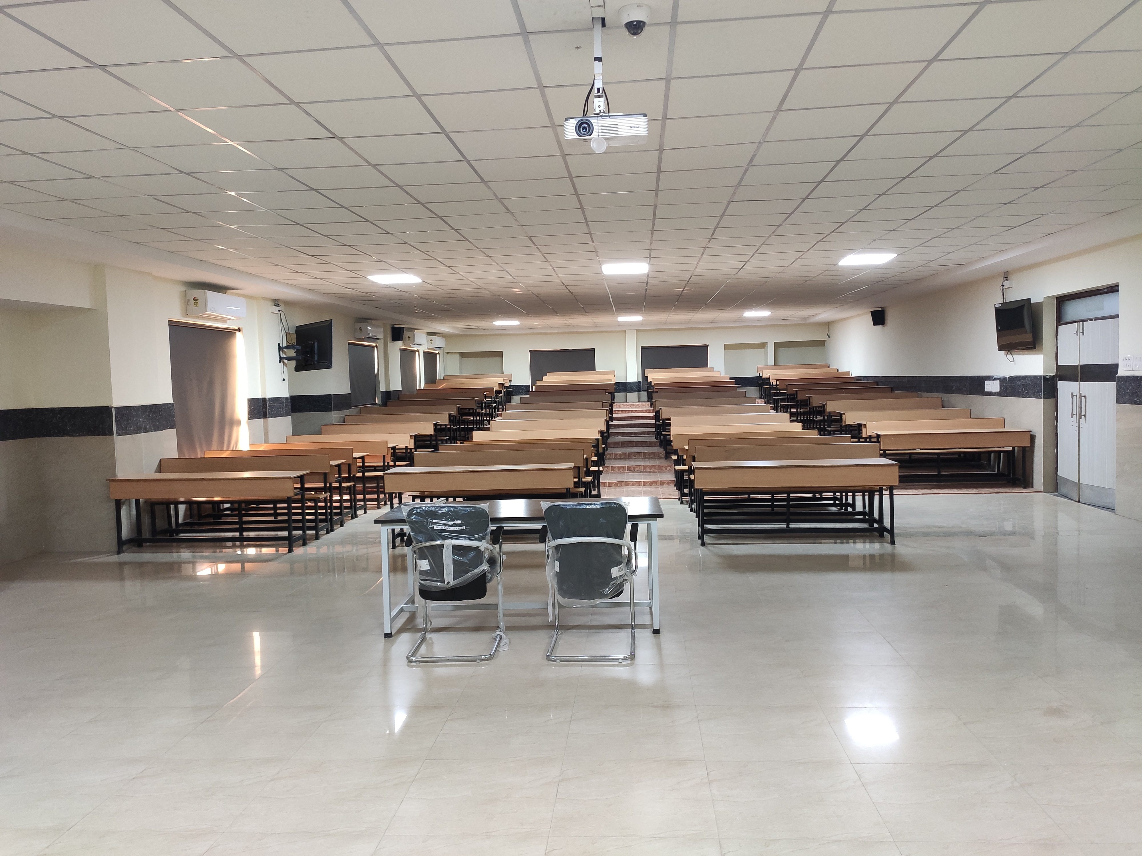 LECTURE HALL